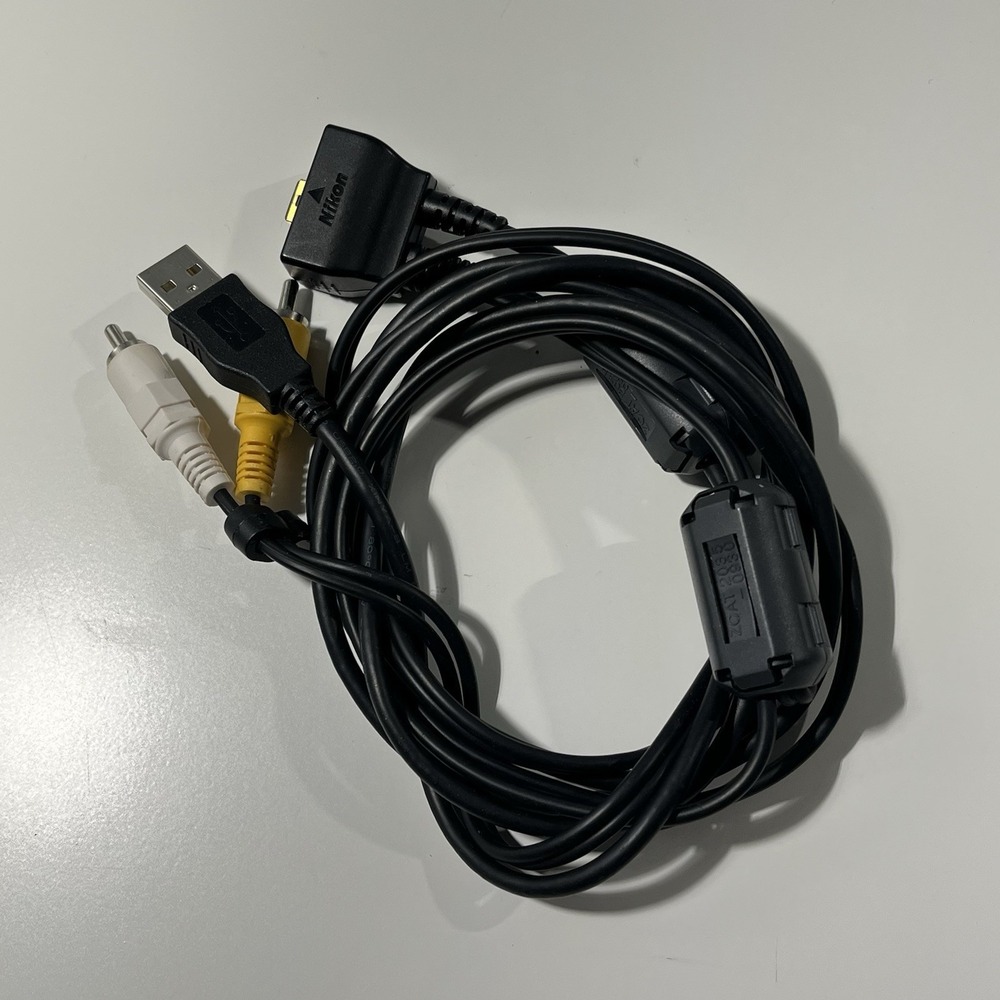 Genuine NIKON Coolpix OEM USB RCA AV Audio Video Data Transfer Cable
